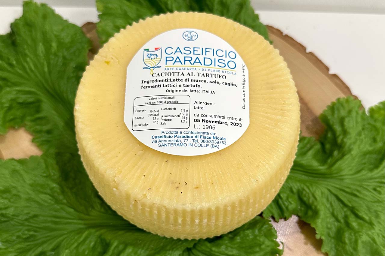 caciotta al tartufo