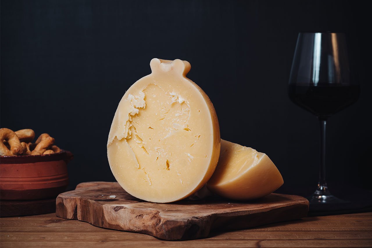 provolone-semipiccante